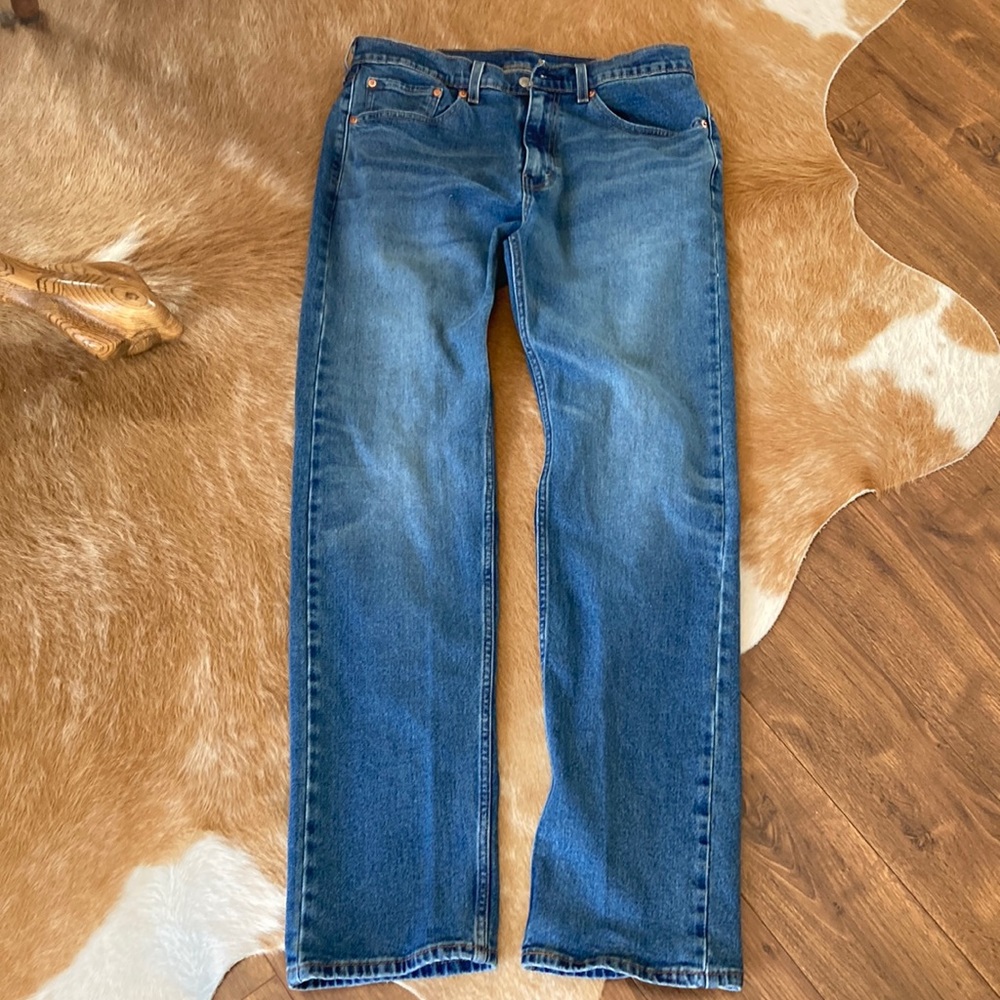 Levi’s 505 Regular Fit Medium Wash Jeans - 33x34